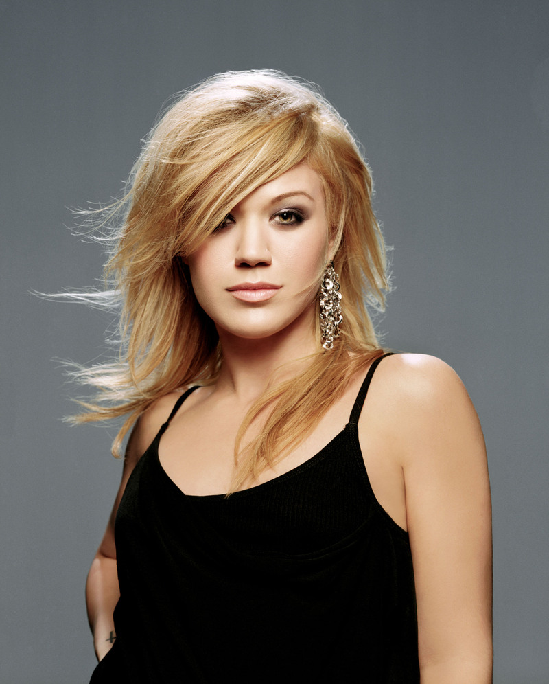 kelly_clarkson_14_1.jpg